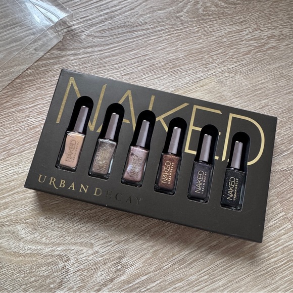 Urban Decay Naked nail color set - Picture 3 of 5
